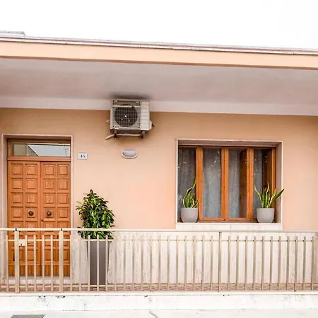 Casa Mamy Апартаменты Торре-Санта-Сузанна