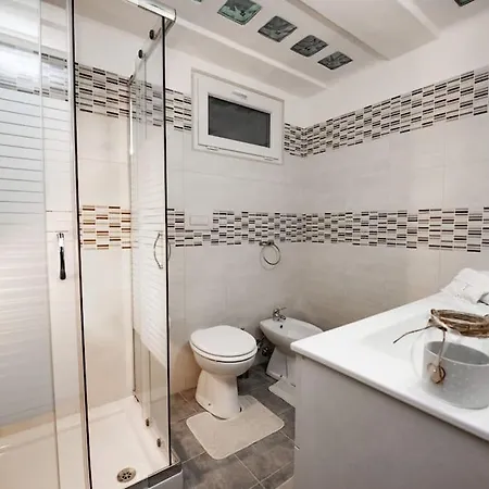 Casa Mamy * Торре-Санта-Сузанна